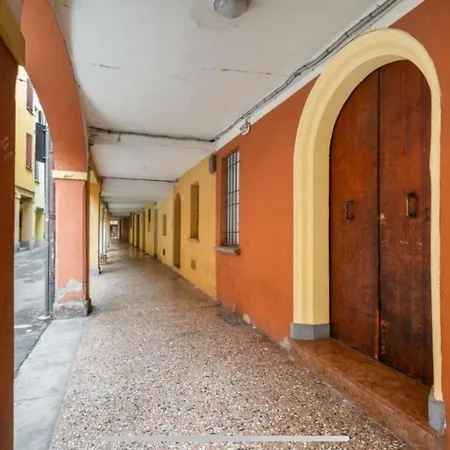 Realkasa Borgo Mirasole * بولونيا